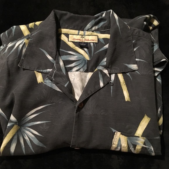 Tommy Bahama shirt button down - Picture 1 of 6